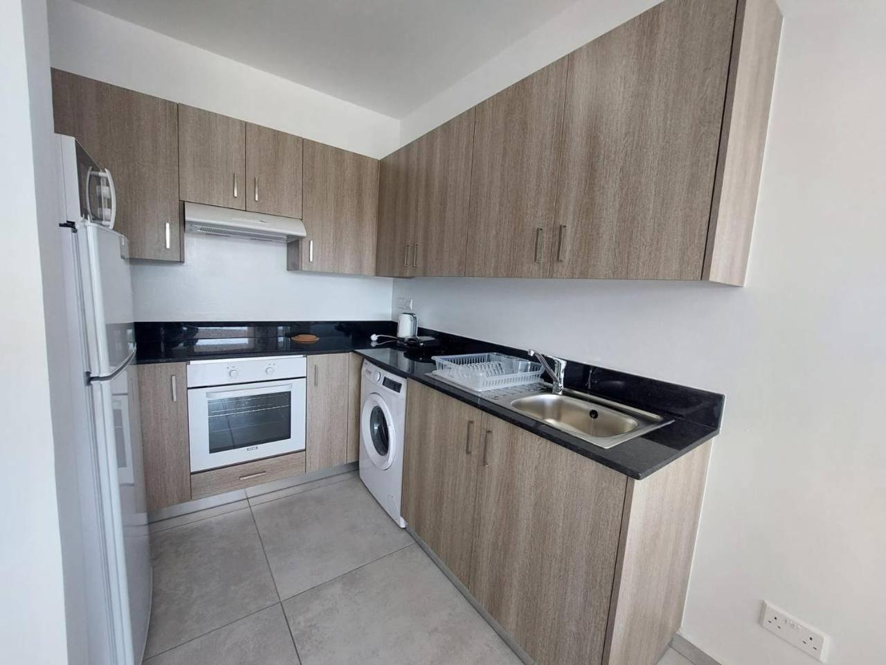 Luxury 2 Bedroom 301 *
